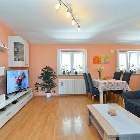 Apartman Eda Pula Exteriér fotografie