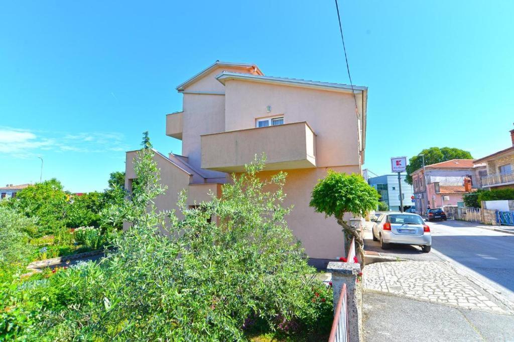 Apartman Eda Pula Exteriér fotografie