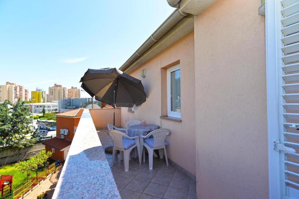 Apartman Eda Pula Exteriér fotografie